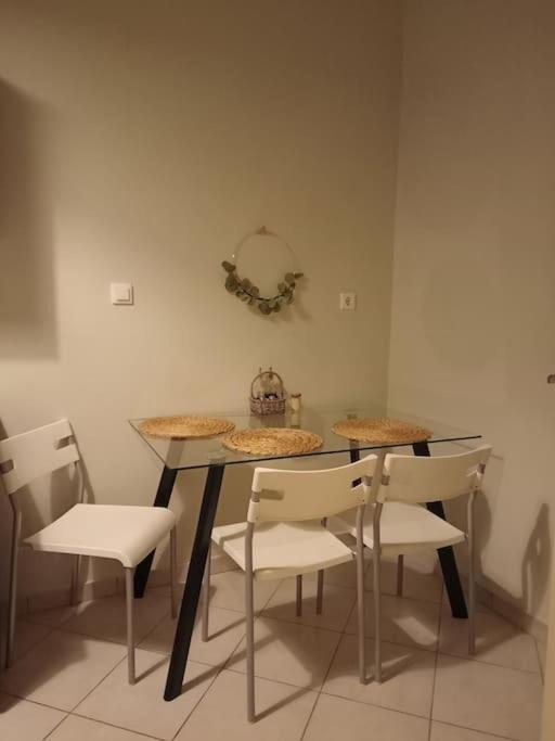 Central Artistic 2-Bedroom Apartment 79Sqm Tripoli Exteriér fotografie